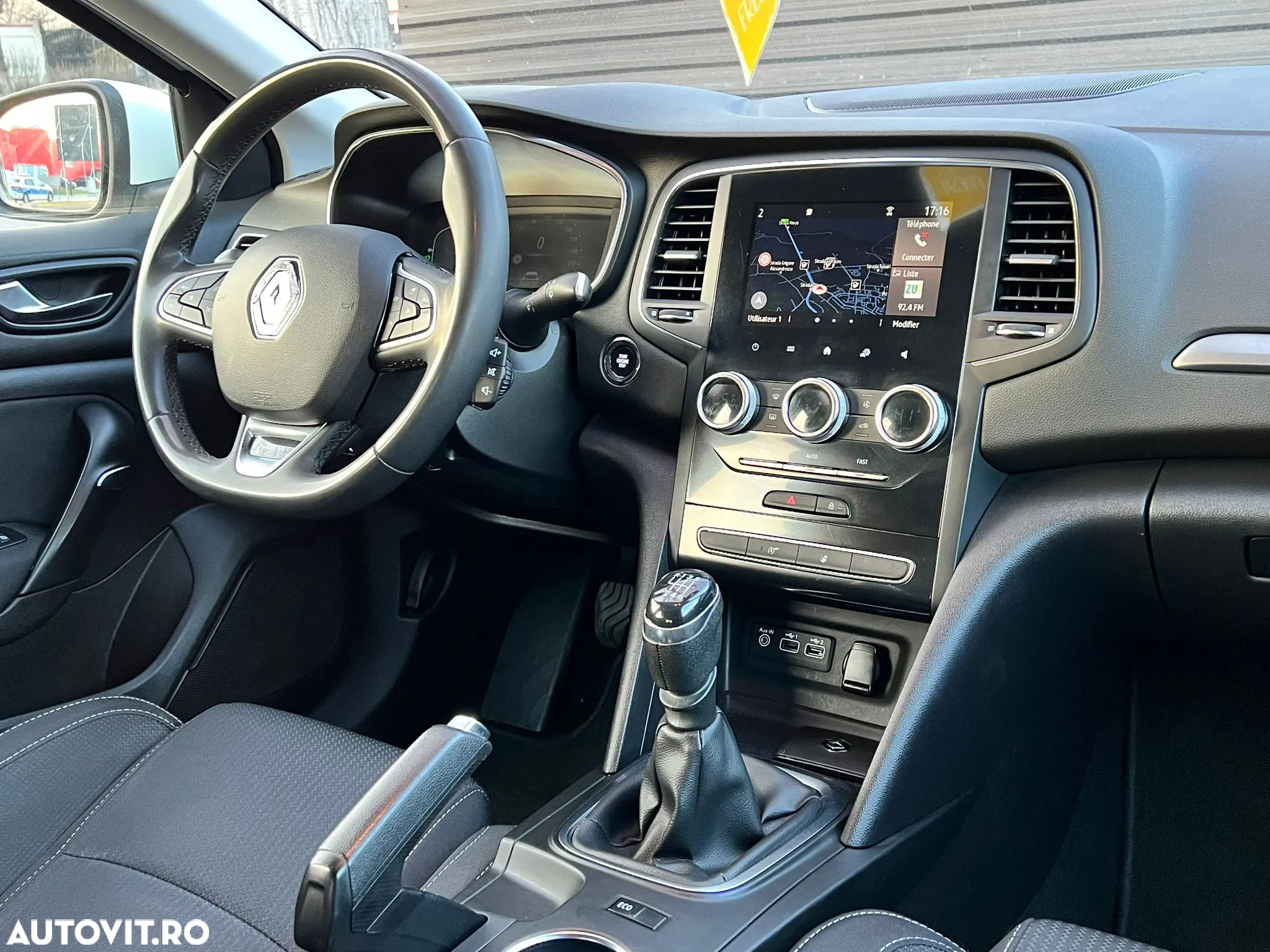 Renault Megane Blue dCi 116 Intens - 8