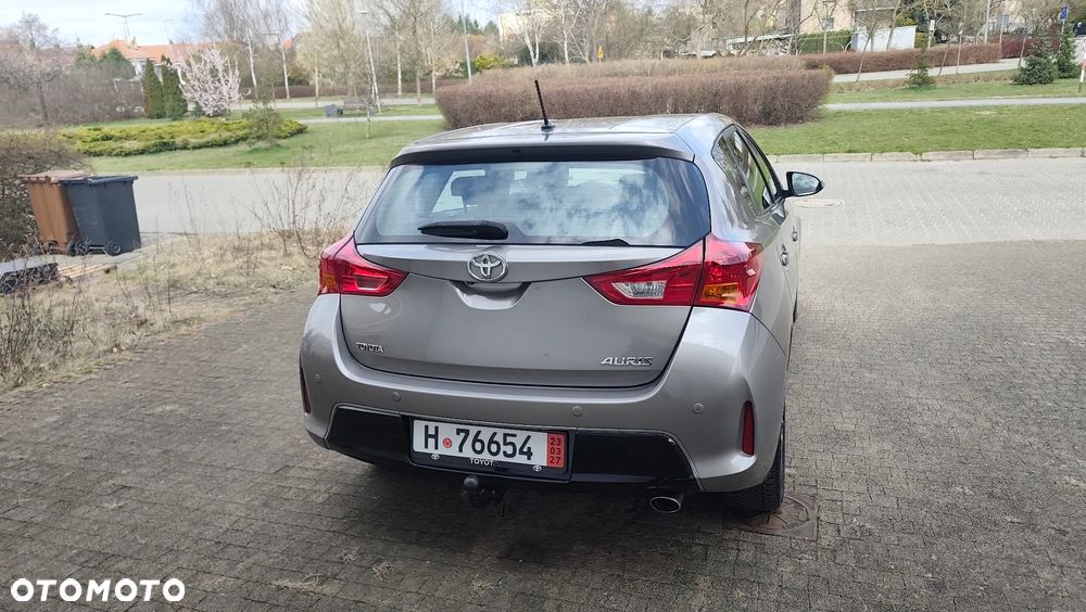 Toyota Auris 2.0 D-4D Luna - 9