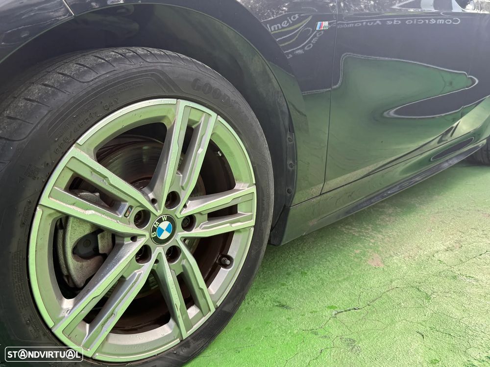 BMW 116 d Pack Desportivo M - 4