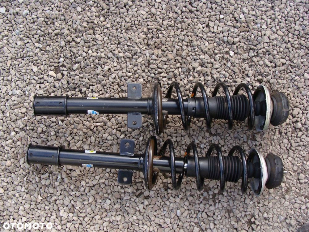 amortyzatory tył duster 4x4 bilstein komplet - 4