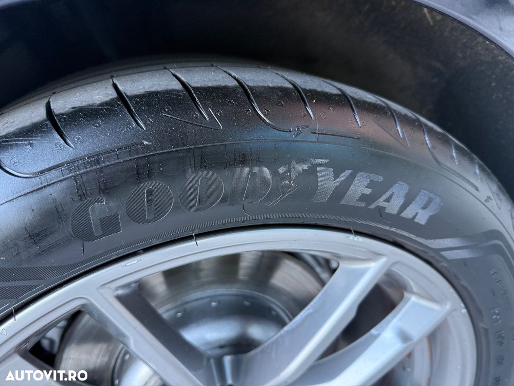 BMW Seria 5 520d xDrive Aut. M Sport Edition - 36