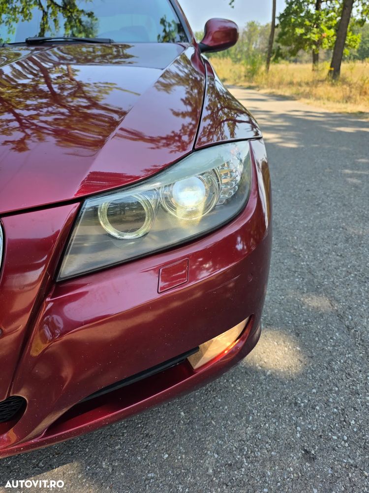 BMW Seria 3 320d - 24