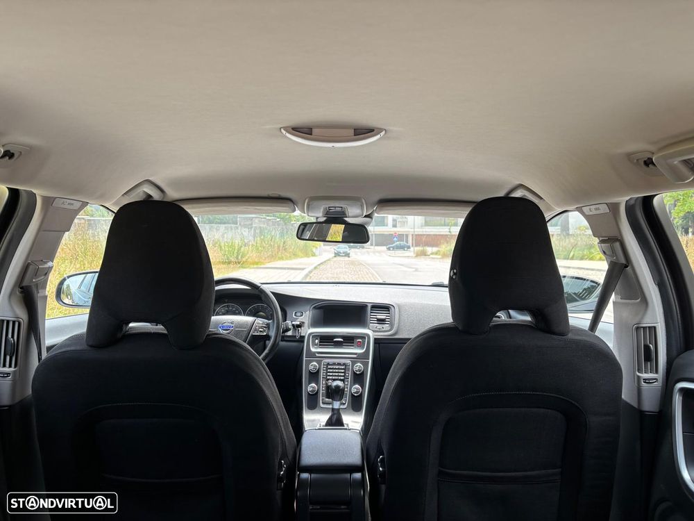 Volvo V60 DRIVe - 12