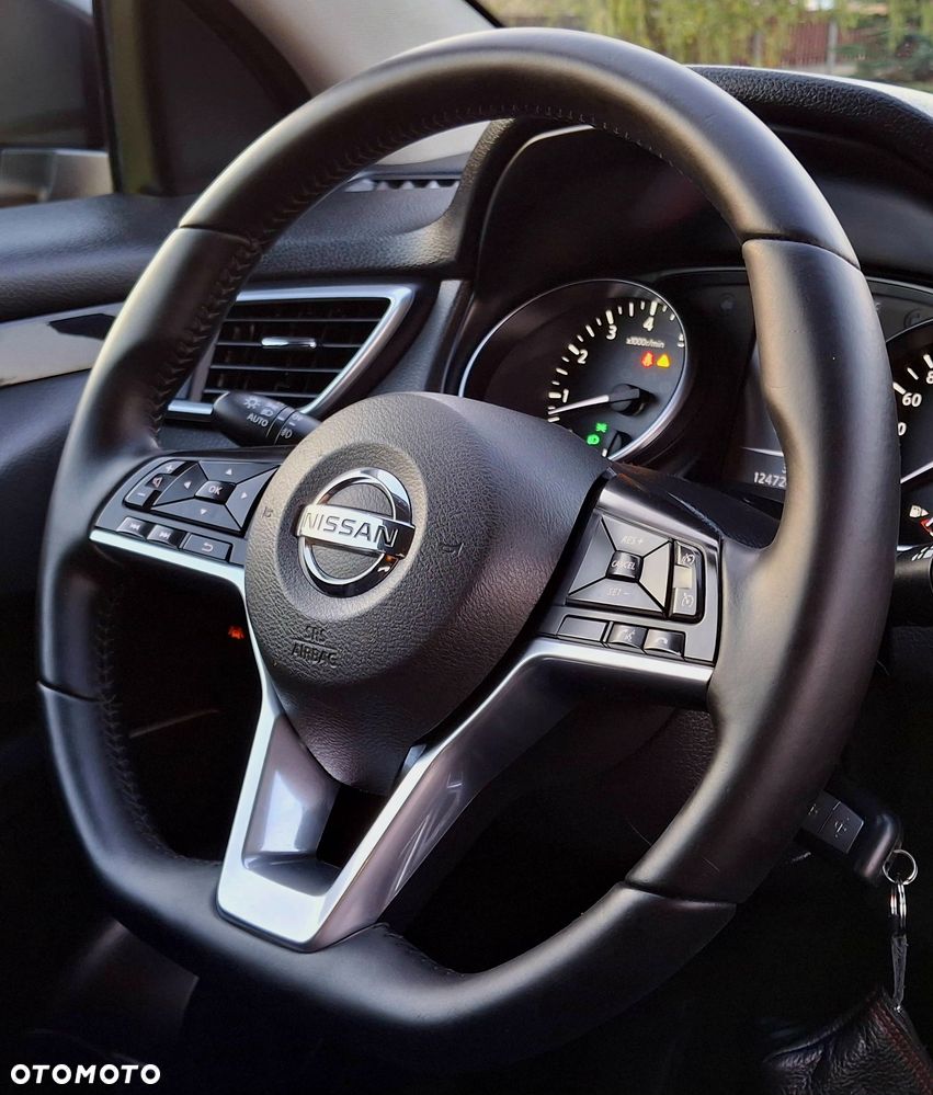 Nissan Qashqai 1.6 DIG-T N-Connecta - 30