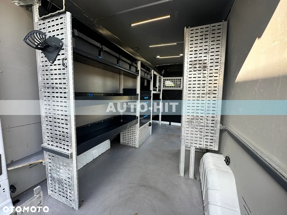 Ford Transit - 17