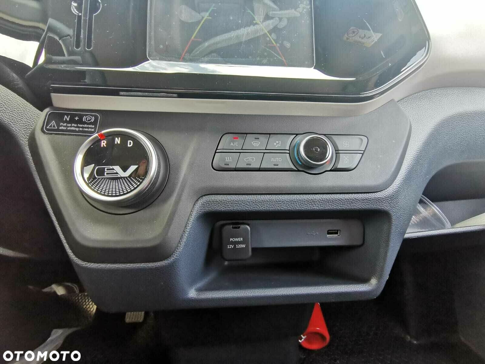Maxus e-deliver-3 LWB 6,3m3 50,2kwt Tech+ - 17