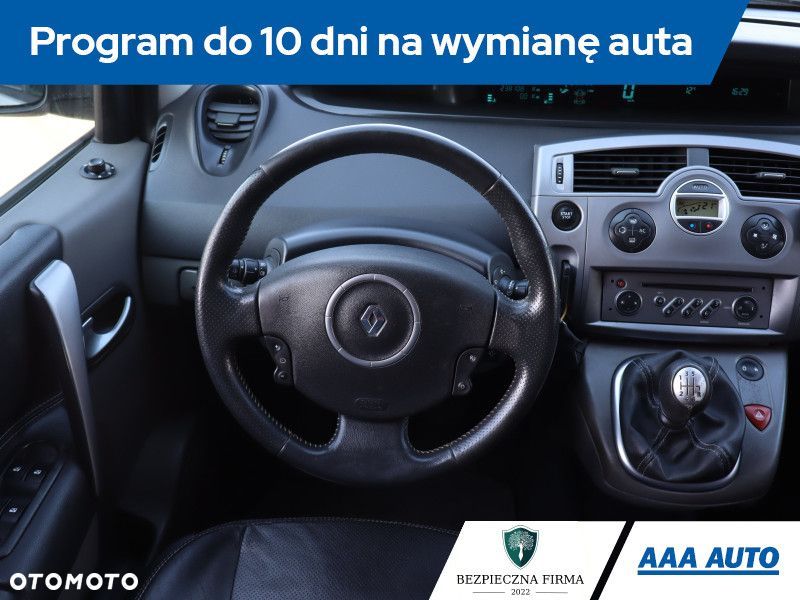 Renault Grand Scenic - 9