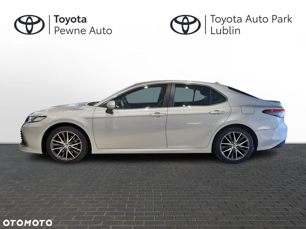 Toyota Camry 2.5 Hybrid Prestige CVT - 2