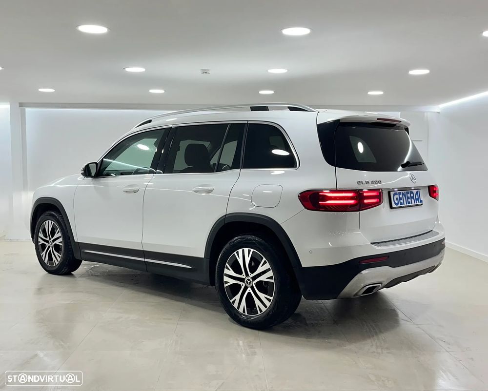 Mercedes-Benz GLB 200 Progressive - 4