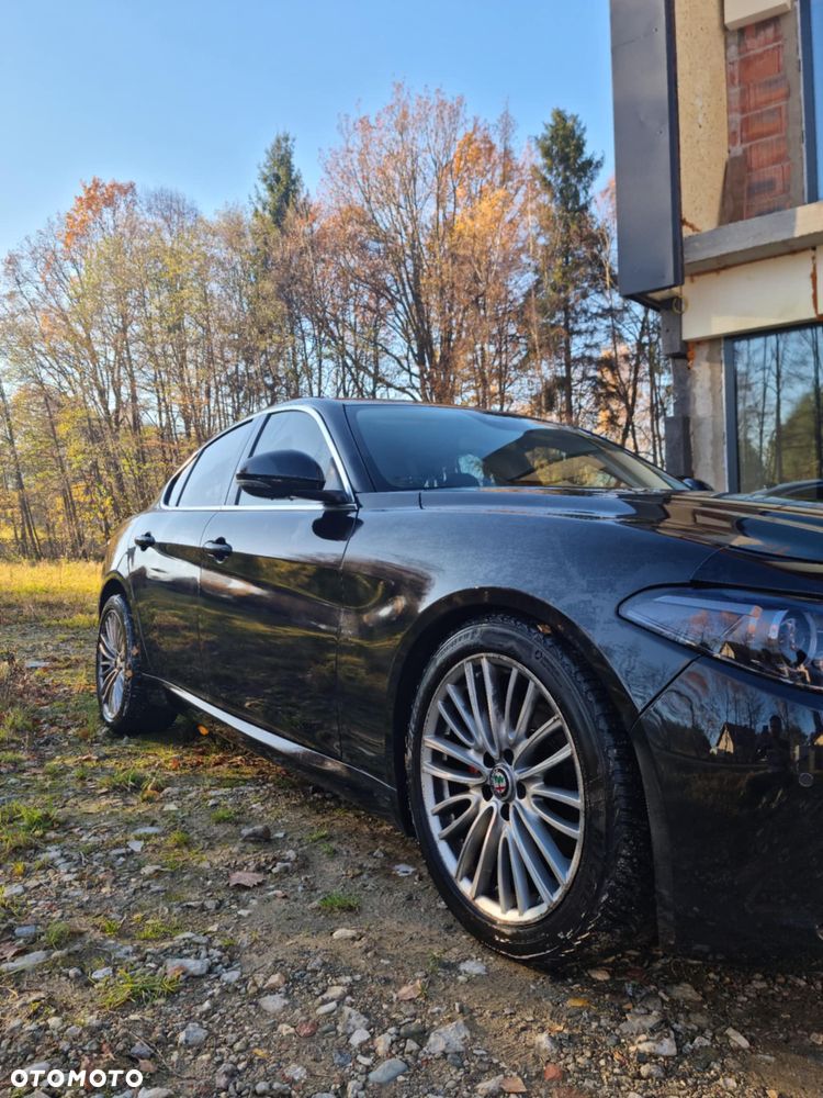 Alfa Romeo Giulia 2.0 Turbo - 5
