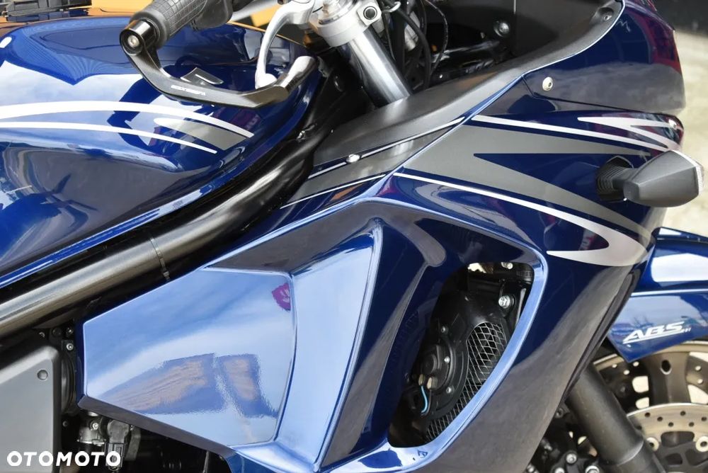 Suzuki GSX - 34