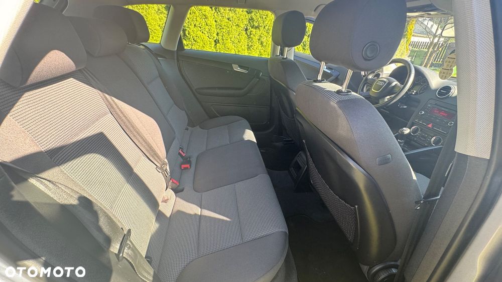 Audi A3 Sportback 2.0 TDI Ambiente - 12