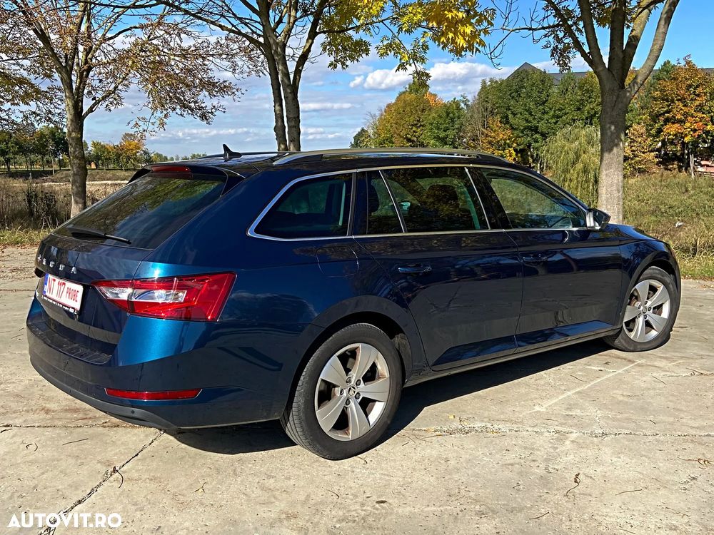 Skoda Superb 2.0 TDI DSG Premium Edition - 17