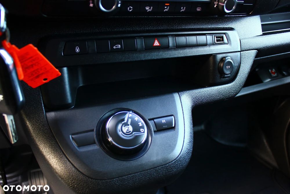 Peugeot EXPERT 2.0 177KM AUTOMAT  3 OSOBOWY NAVIGACJA KAMERA COFANIA ŁADNE AUTO - 29
