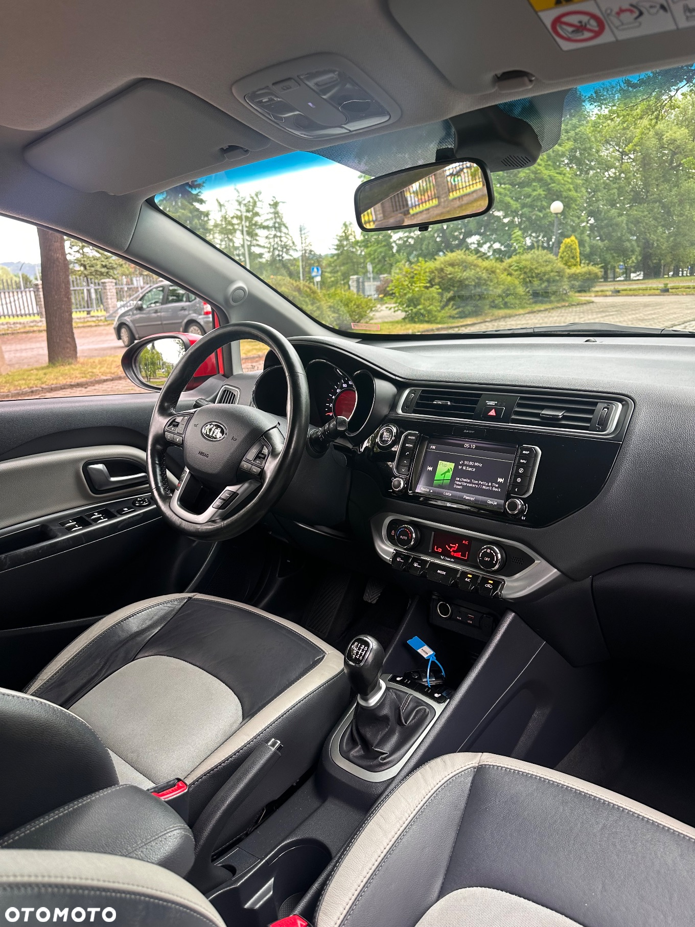 Kia Rio 1.4 Business Line - 25