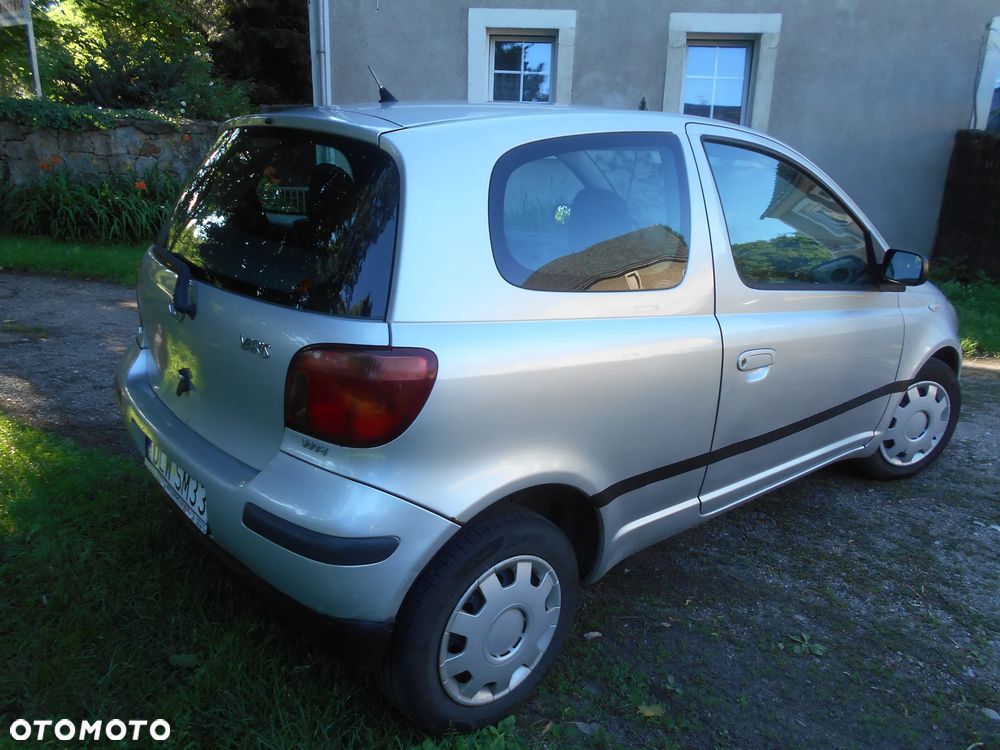 Toyota Yaris 1.3 Sol - 3