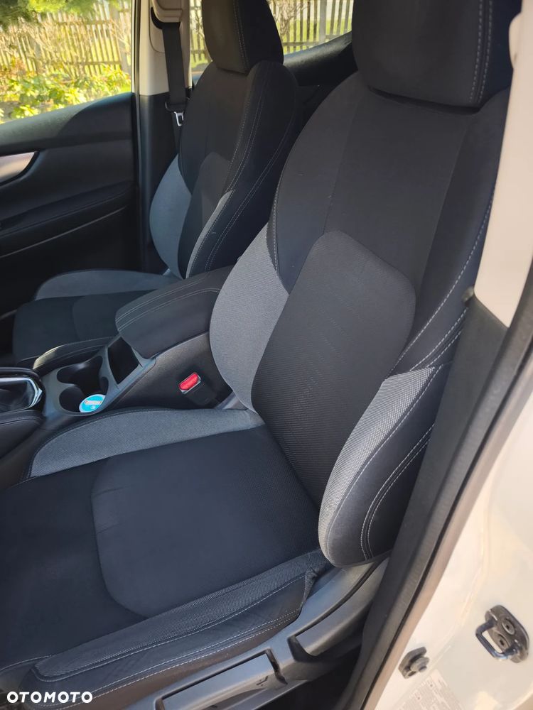 Nissan Qashqai 1.6 DCi 4x4 N-Connecta - 14