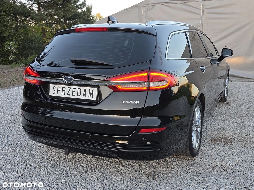 Ford Mondeo 2.0 Hybrid Titanium - 34