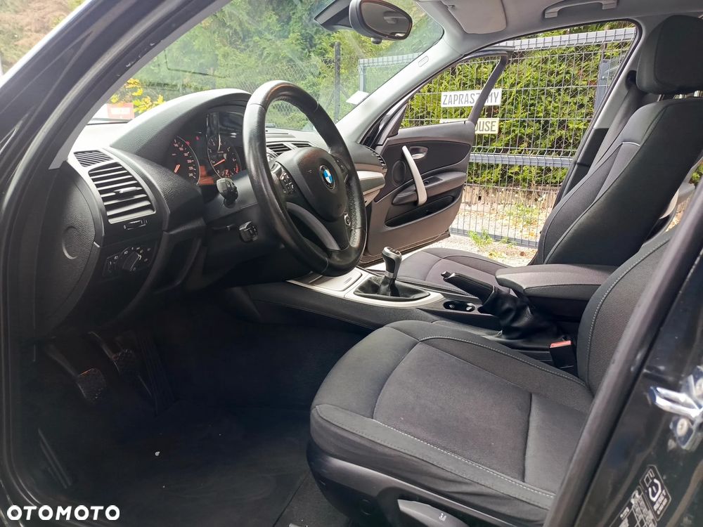 BMW Seria 1 118i - 22