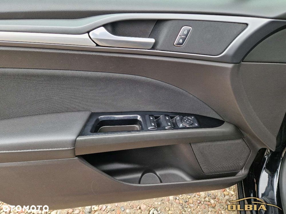 Ford Mondeo - 26