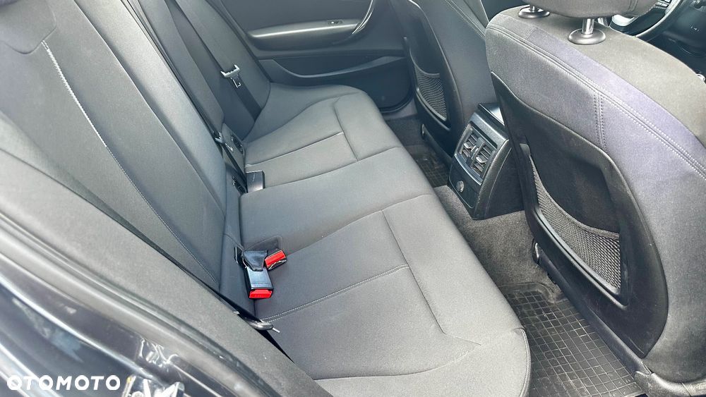 BMW Seria 1 118d DPF Edition Sport - 9