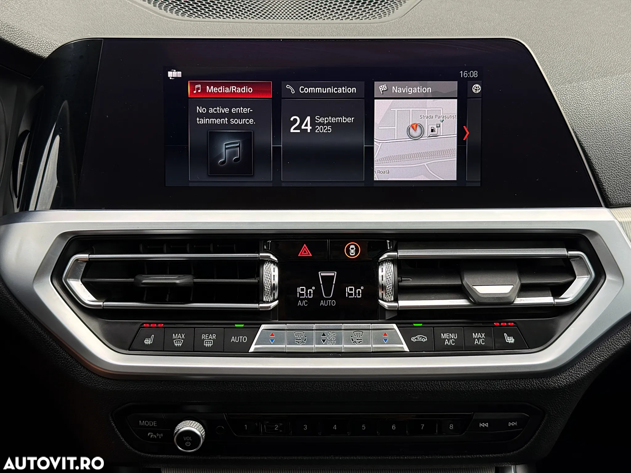 BMW Seria 3 318d Edition M Sport Shadow - 24