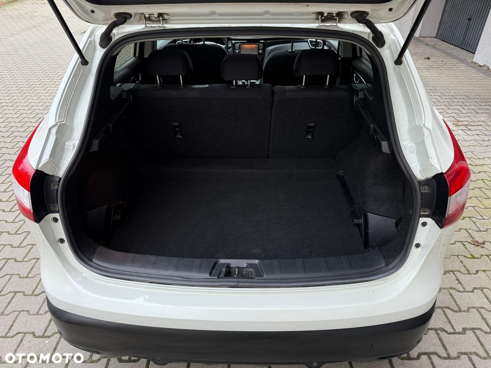 Nissan Qashqai 1.5 dCi N-Connecta - 2