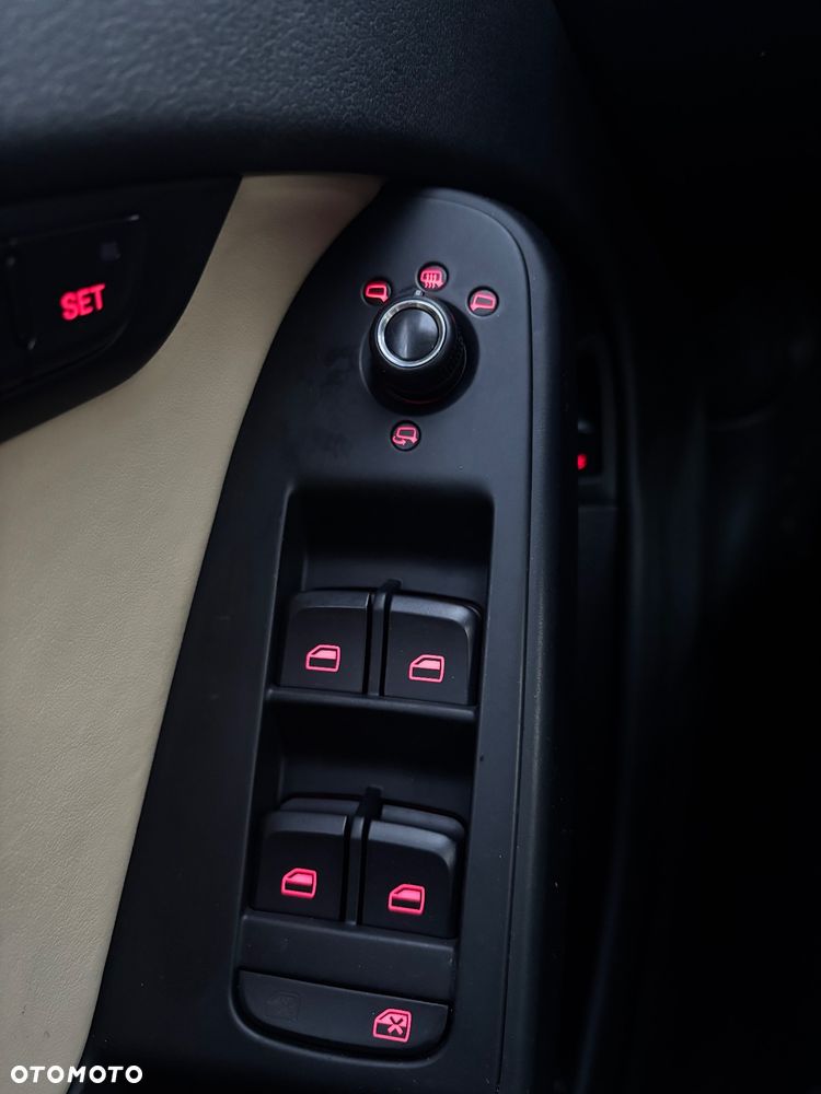 Audi A4 Avant 2.0 TDI DPF multitronic Ambiente - 16