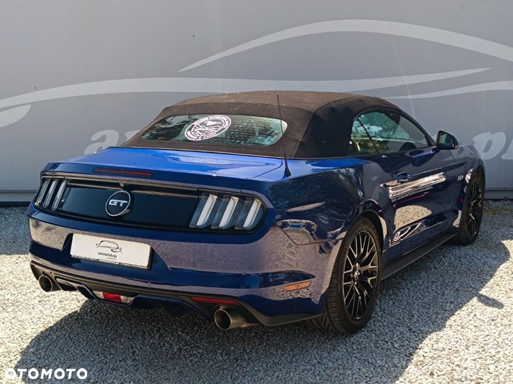 Ford Mustang - 17