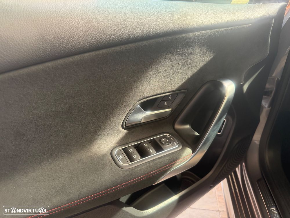 Mercedes-Benz A 250 e AMG Line - 20