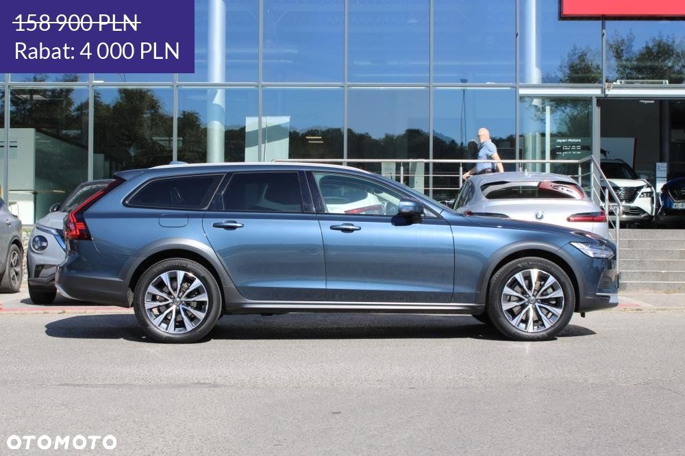 Volvo V90 Cross Country - 4