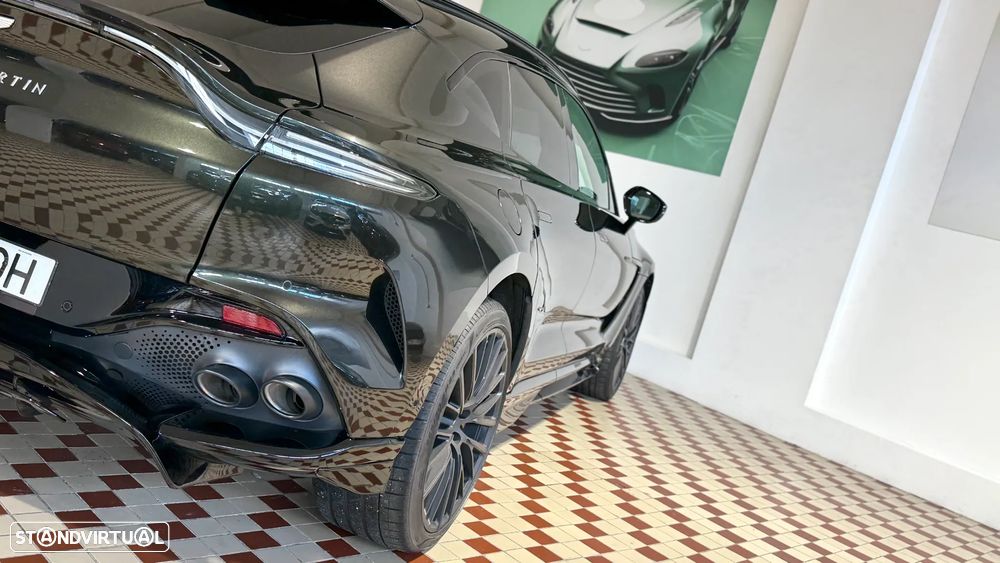 Aston Martin DBX 707 - 5