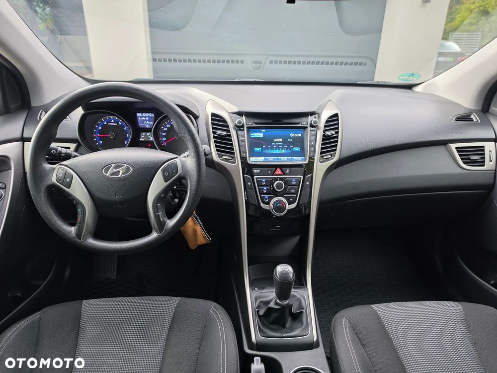 Hyundai i30 blue 1.4 Style - 19