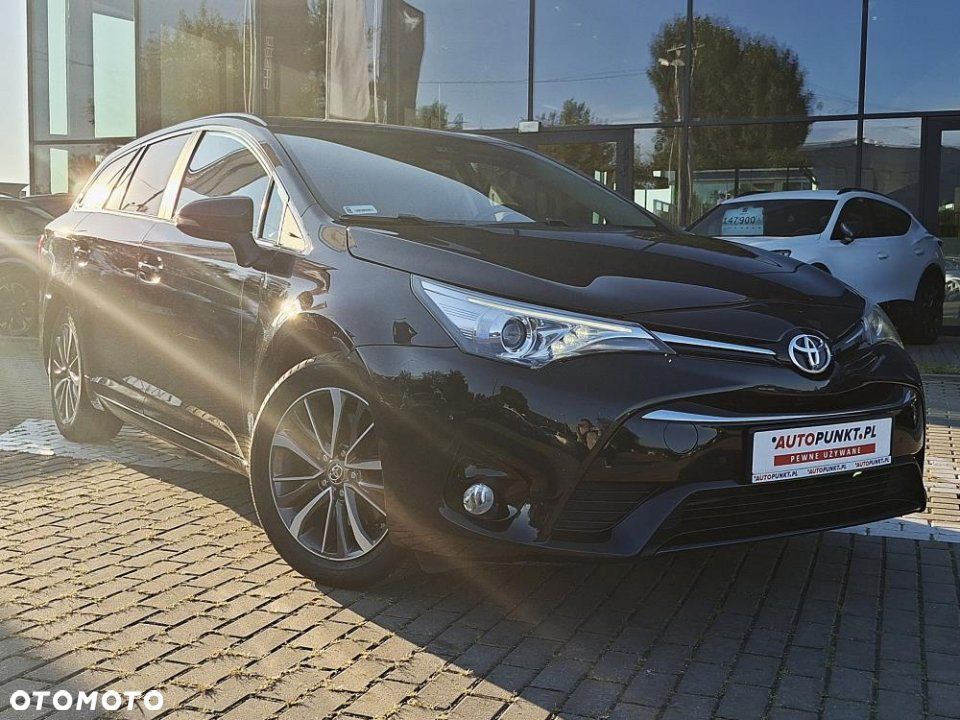 Toyota Avensis - 6