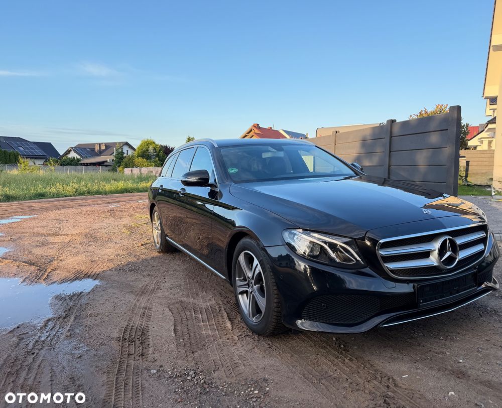 Mercedes-Benz Klasa E 220 d 9G-TRONIC Avantgarde - 2