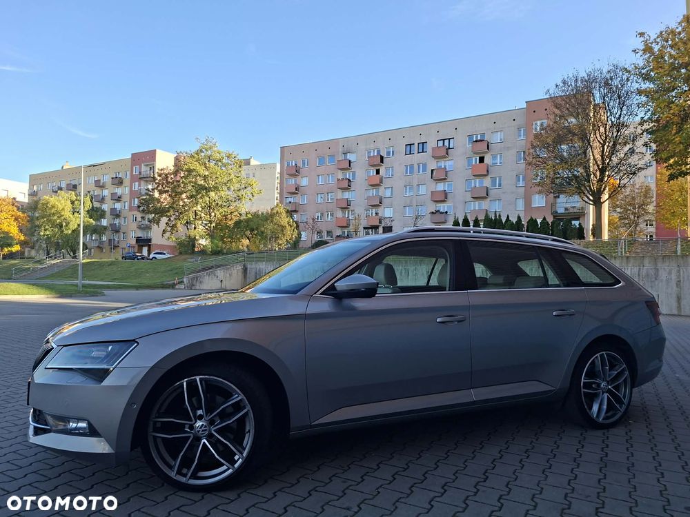 Skoda Superb 2.0 TDI Style DSG - 20