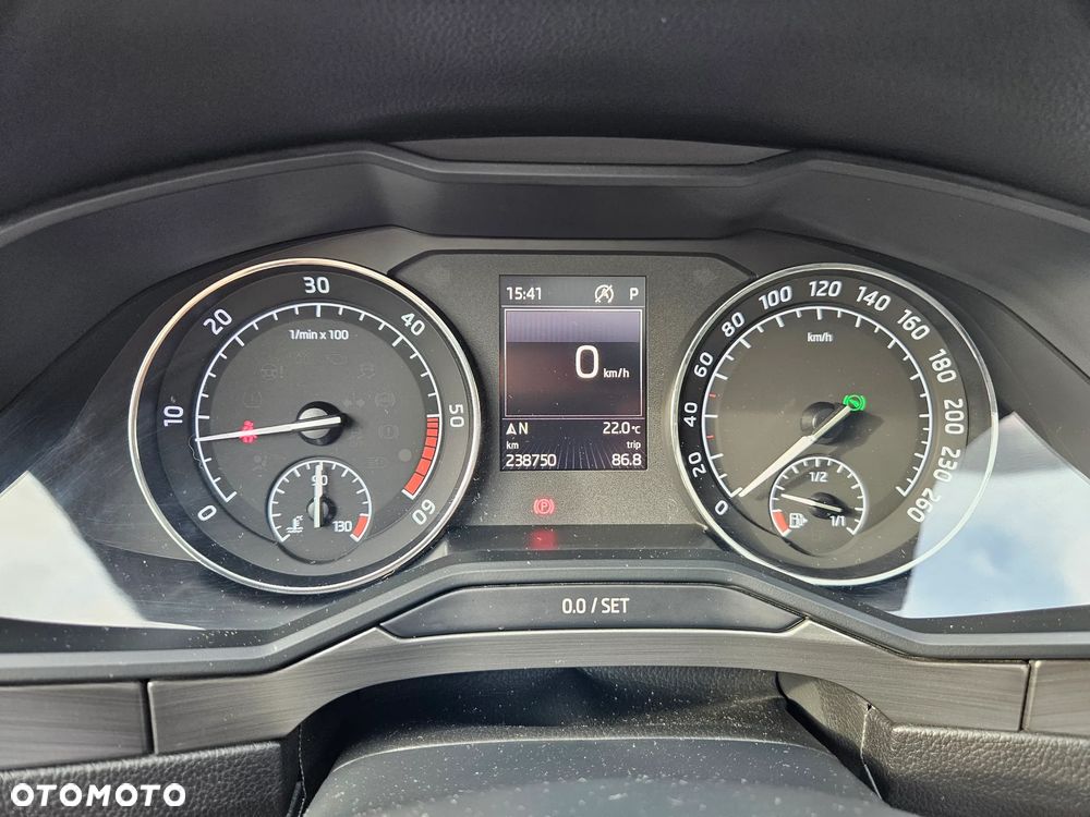 Skoda Superb 1.6 TDI DSG Style - 17