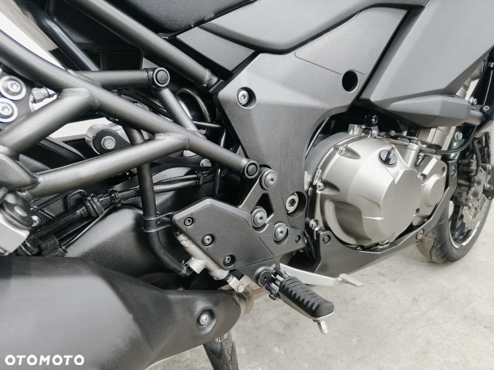 Kawasaki Versys 1000 - 9