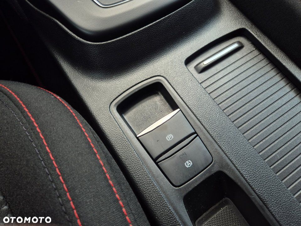 Ford Focus - 22