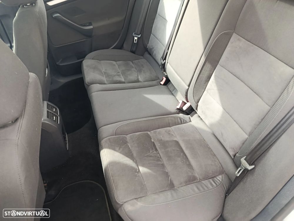 VW Golf Variant 1.6 TDi DPF BlueMotion Comfortline - 11