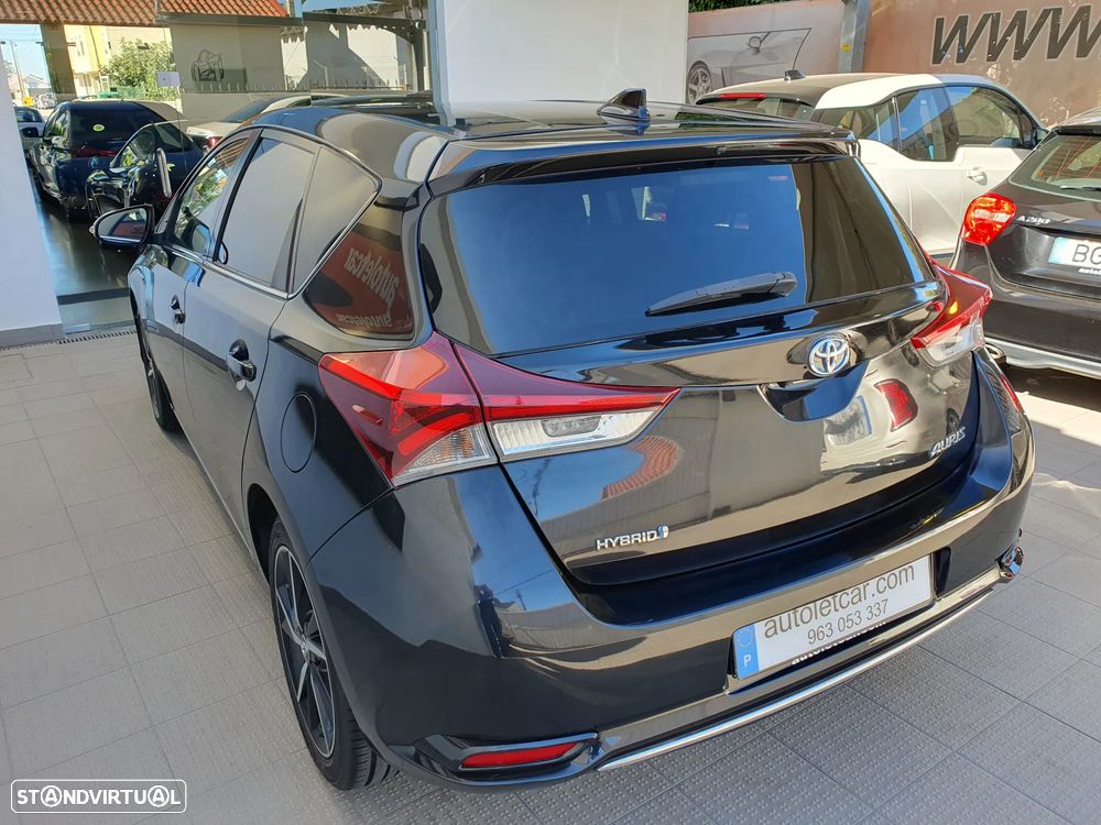 Toyota Auris 1.8 HSD Comfort - 6