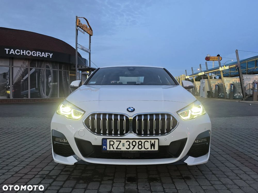 BMW Seria 2 218d M Sport - 10
