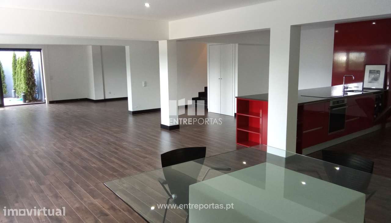 Moradia renovada com terreno para venda, Vilarelho, Caminha - Grande imagem: 3/39