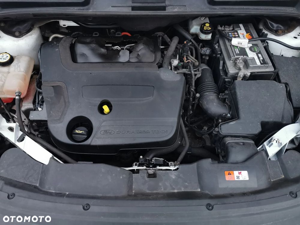 Ford Kuga 2.0 TDCi 2x4 Titanium - 6