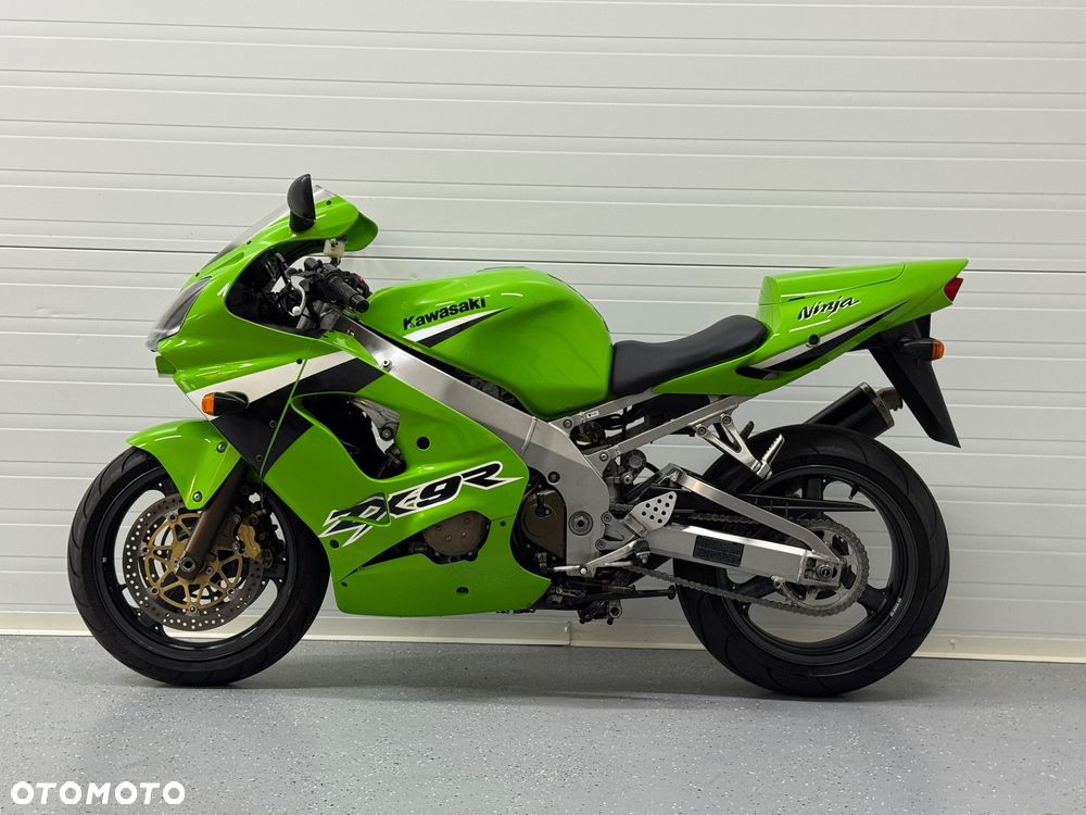 Kawasaki ZXR - 19