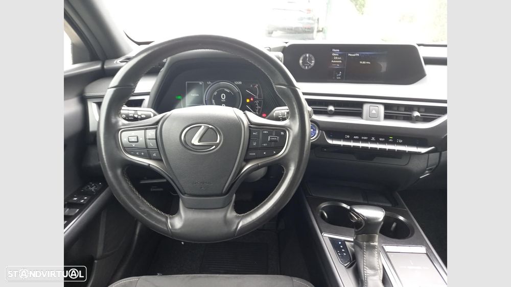 Lexus UX 250h Executive - 11