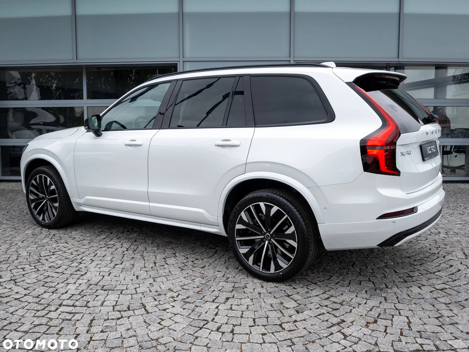 Volvo XC 90 B5 B AWD Ultra Dark 7os - 4