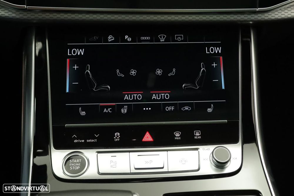 Audi Q8 55 TFSIe quattro Tiptronic - 14