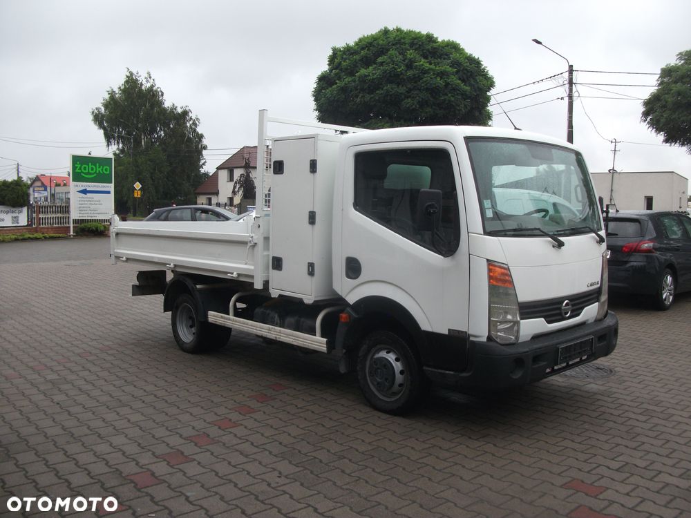 Nissan cabstar - 4