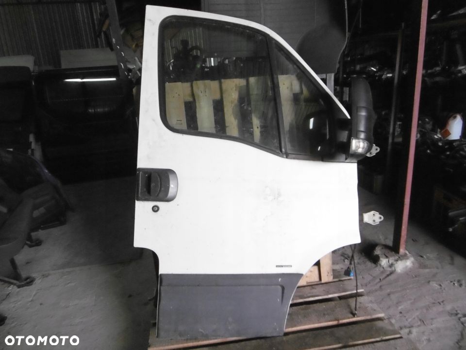 DRZWI LEWE PRAWE IVECO DAILY - 2